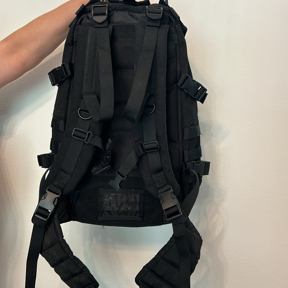 backpack - Picture 2 of 2